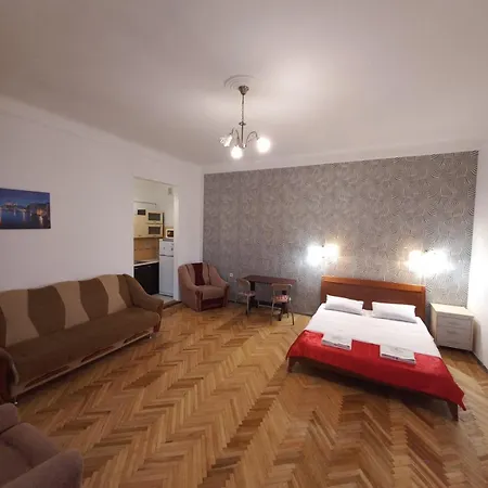 в центрі міста Apartment Lviv